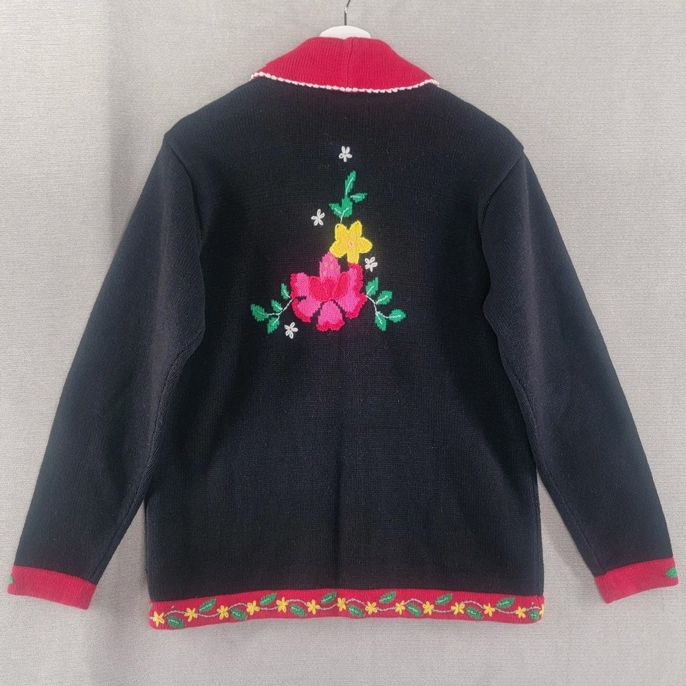 Storybook Knits Sweater Embroidered Cat Russian Nesting Doll Cardigan Size Small - Picture 6 of 11